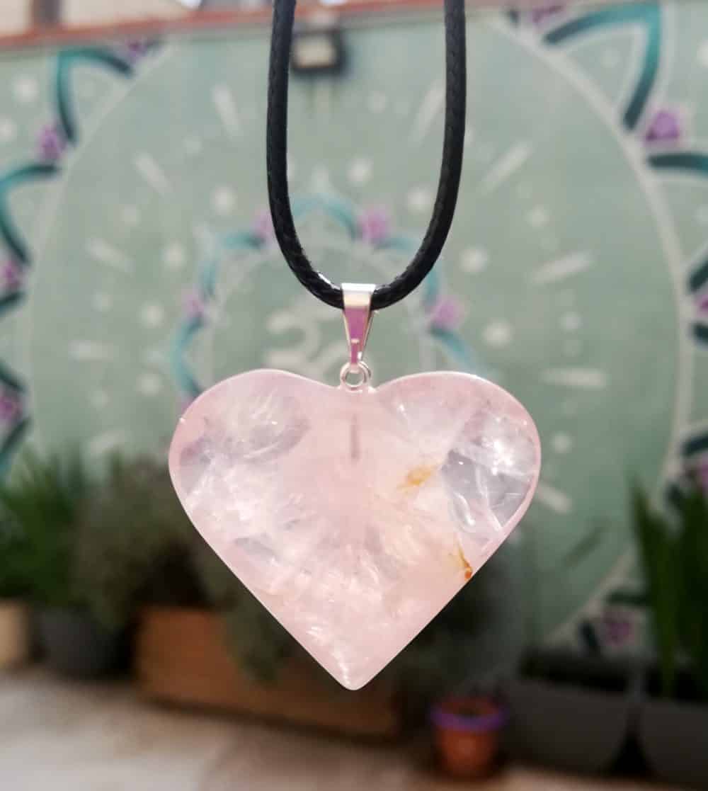 Colgante de corazón de cuarzo rosa grande - Azabache minerales